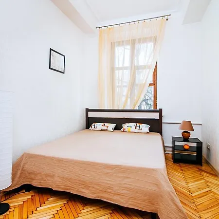 Apartment On Nezavisimosti 12